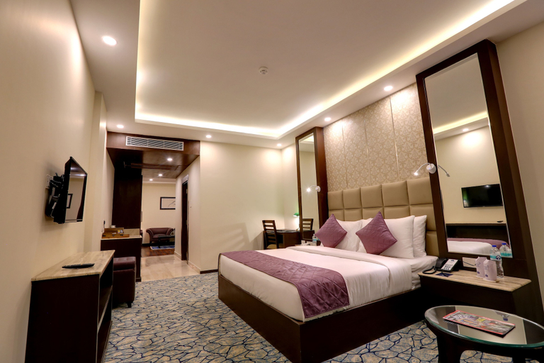 Bedroom 3, The Chinar Resort & Spa, Pahalgam, Anantnag
