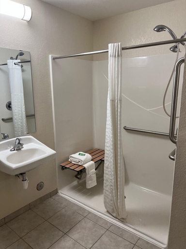 Bathroom 4, GrandStay Hotel & Suites Becker Big Lake, Sherburne