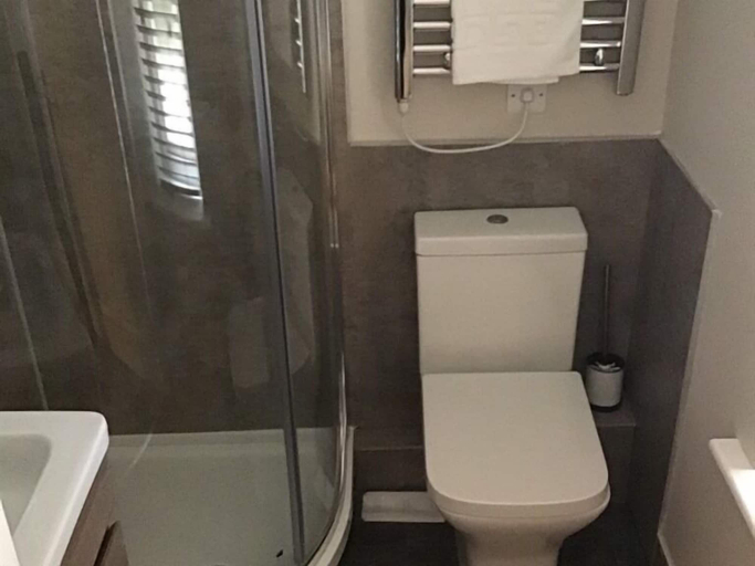 Bathroom 3, Le Chateau, Hampshire