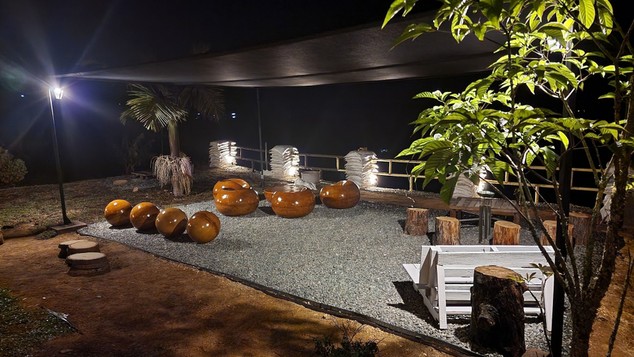 Food & Drinks 5, HOBBIT HOTEL, Peñol
