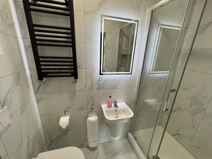 Bathroom 3, Winckley Square Residences, Lancashire