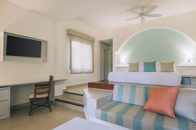 Bedroom 4, Iberostar Selection Bávaro Suites - All Inclusive, Salvaleon de Higuey