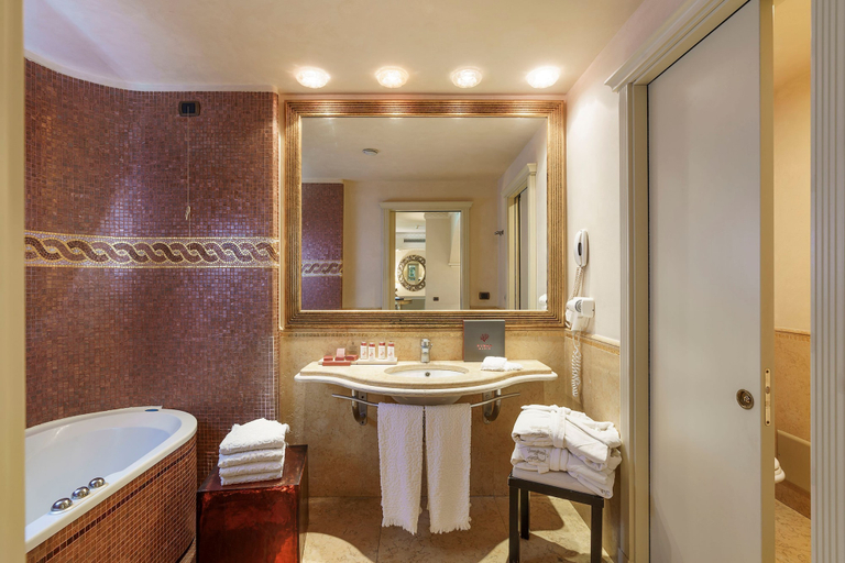 Bathroom 5, Romano Palace Luxury Hotel, Catania
