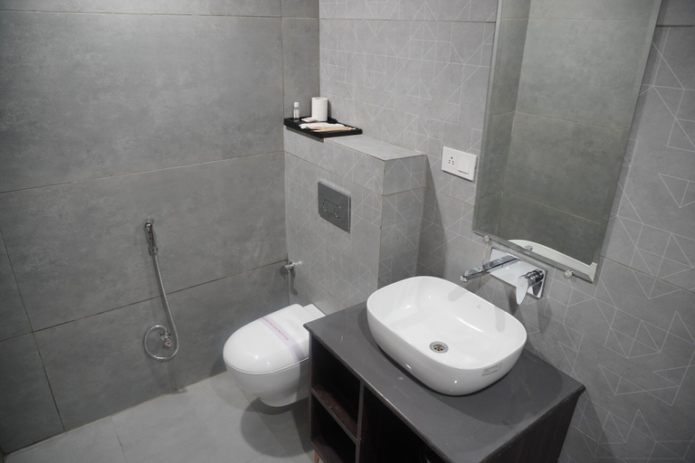 Bathroom 5, Hotel Royal Rosette, Delhi