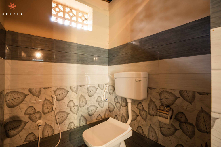 Bathroom 5, Zostel Hampi (Gangavathi), Koppal