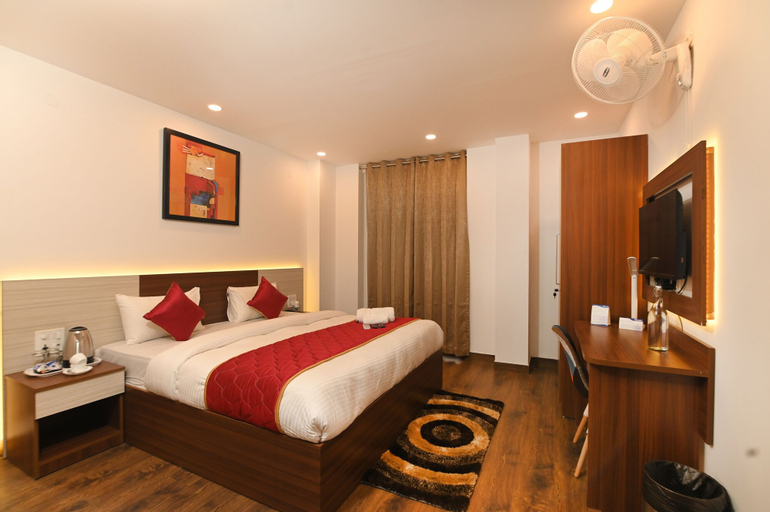 The Altruist Business Stays DLF Phase 3, West