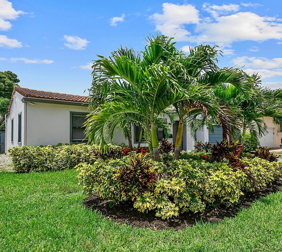 Room 4, The Perfect Get Away - Walk to Wilton Drive, Broward