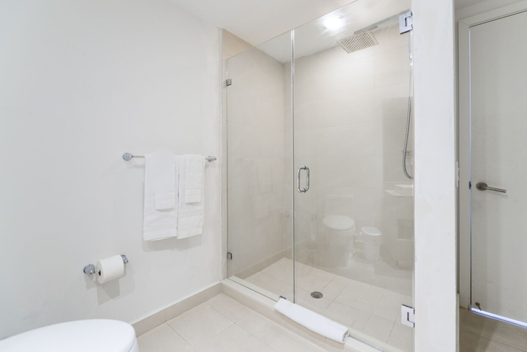 Bathroom 4, Luxury Miami Condos – Ocean & City Views, Broward