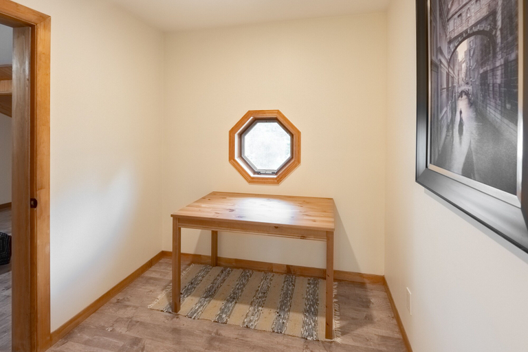 Bedroom, GLOBALSTAY Waterfront 5BR Cottage, Simcoe