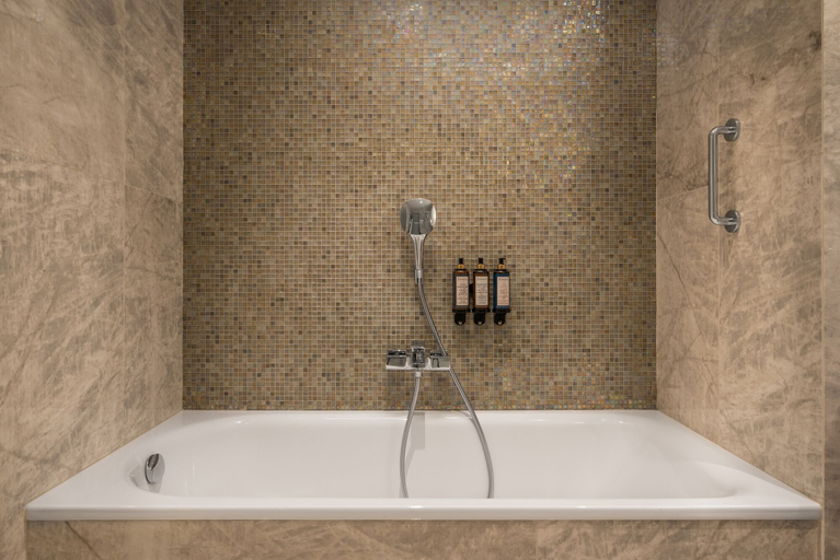 Bathroom 5, Áurea Casa Palacio Sagasta By Eurostars Hotel Company, Cádiz