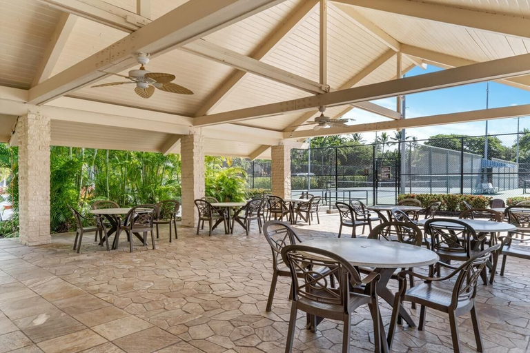 Food & Drinks 5, Kksr3101 Direct Oceanfront Ground Fl Corner Unit!, Hawaii