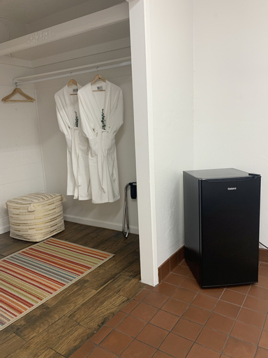Amenities 27