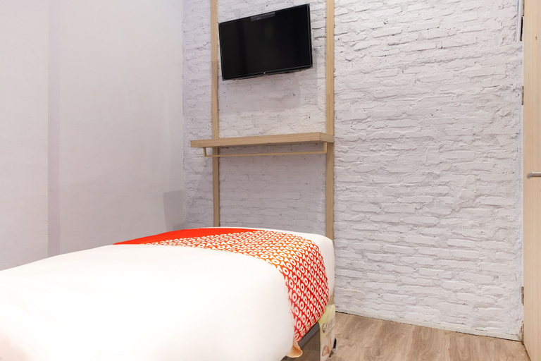 Bedroom 3, Hotel O Theodore Homestay, Medan