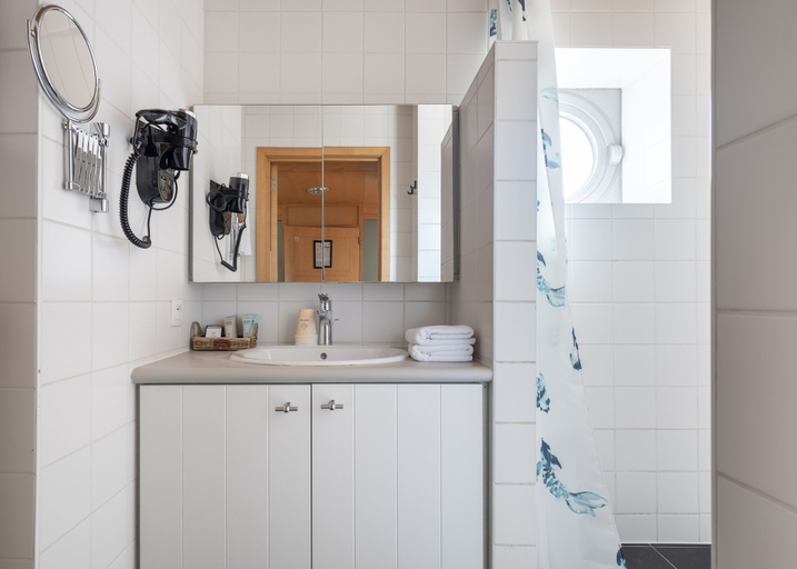 Bathroom 4, West Bay, West-Vlaanderen