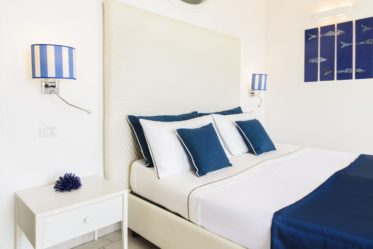 Bedroom 4, Residenza Al Pesce d'Oro, Salerno