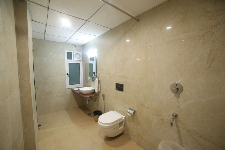 Bathroom 4, Cosmos Raj Plaza Jaipur, Jaipur