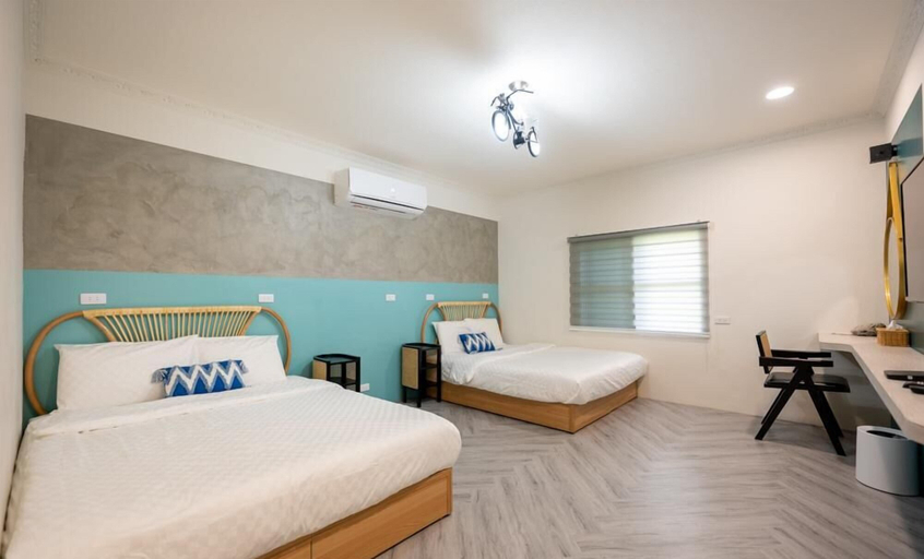 Bedroom 2, light of the dawn, Pingtung