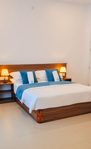 Bedroom 2, Vaagali Inn, Vaavu Atoll