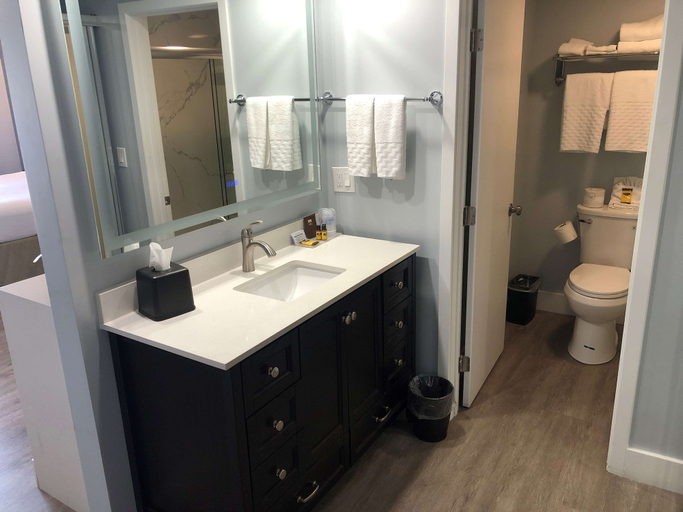 Bathroom 4, Best Western Plus Dana Point Inn-by-the-Sea, Orange