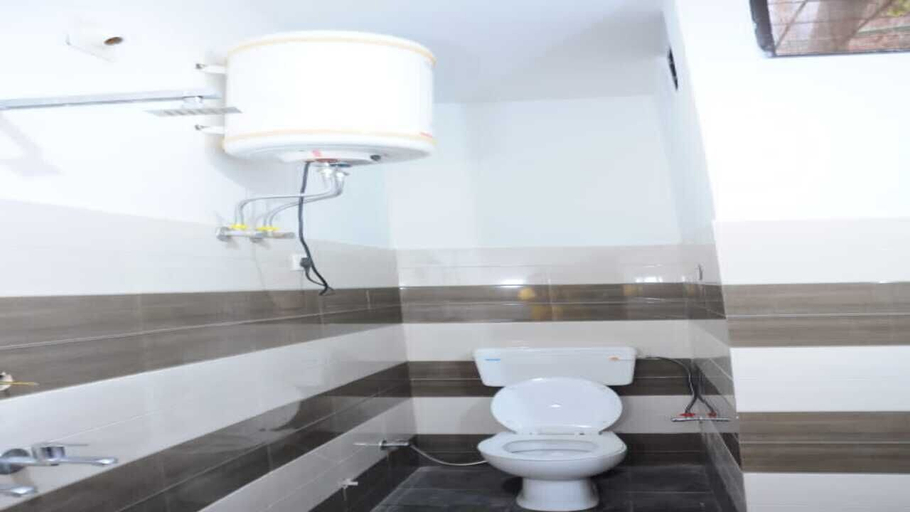 Bathroom 5, Hotel lords Paradise, Reasi
