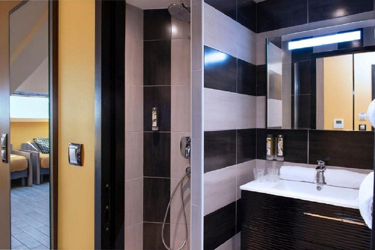 Bathroom 5, Unique Hotel & Residence, Var