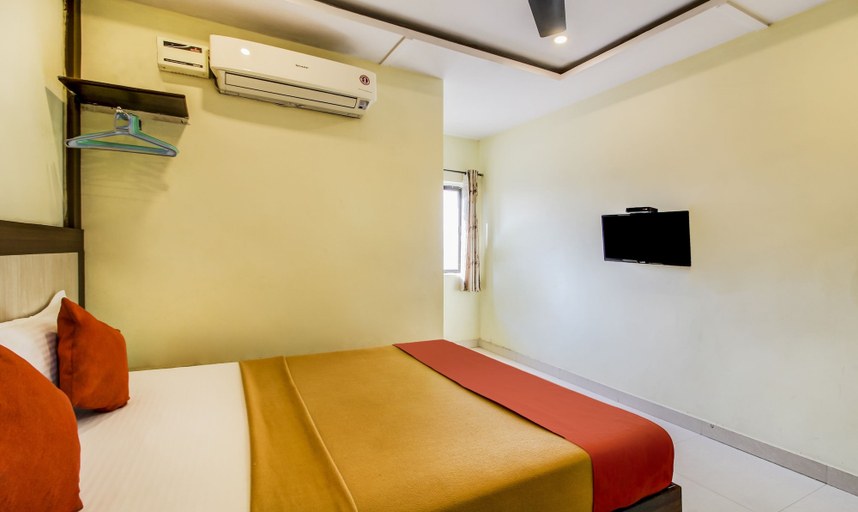 Bedroom 4, Hotel Neem Tree, Ranga Reddy