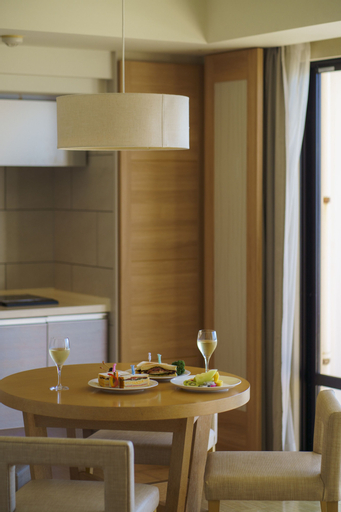 Dining Room 10