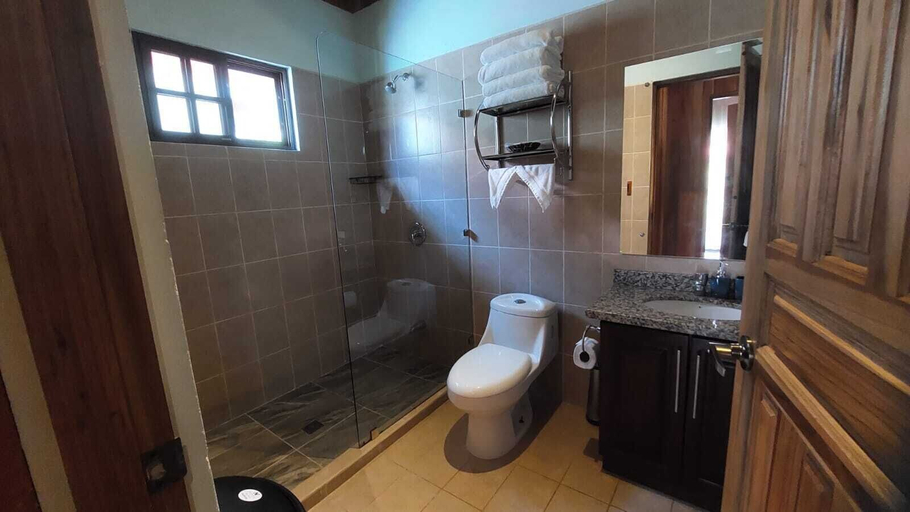Bathroom 3, Bungalows Punta Uva, Talamanca