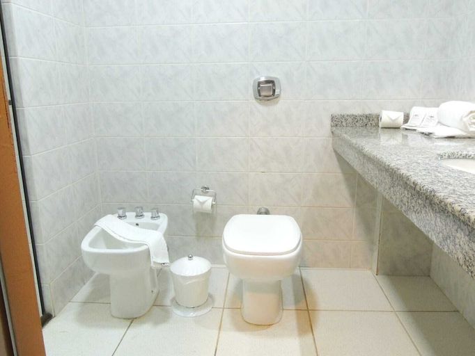 Bathroom 3, Vilhar Palace Hotel, Ivaiporã