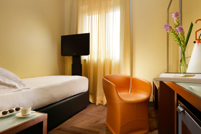 Bedroom 24