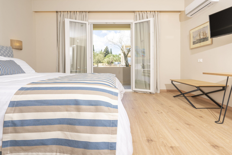 Bedroom 3, Art Hotel Debono, Ionian Islands