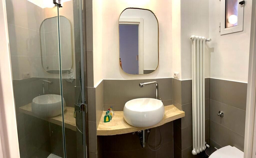Bathroom 5, Dada Suites, Rome