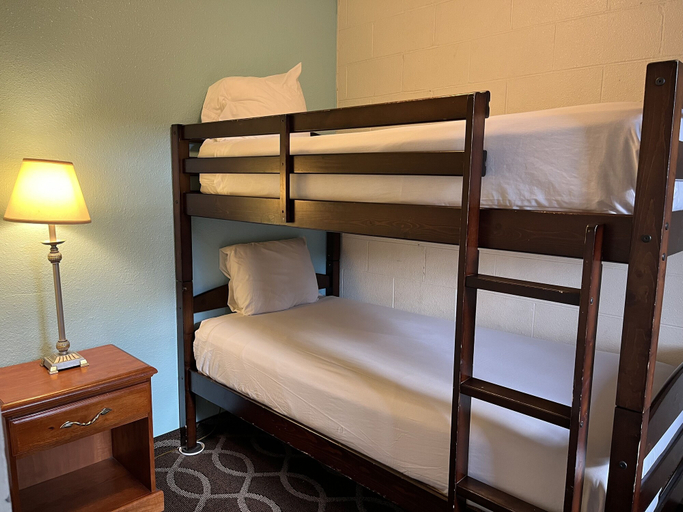 Bedroom 4, Americas Best Value Inn Pendleton, Umatilla