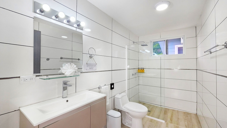 Bathroom 3, El Cielo by Villa Alejandro, Boquete