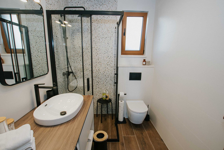 Bathroom 3, Oleander Urban Suites, Trogir