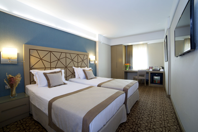 Bedroom 3, Ramada by Wyndham Istanbul Taksim, Beyoğlu