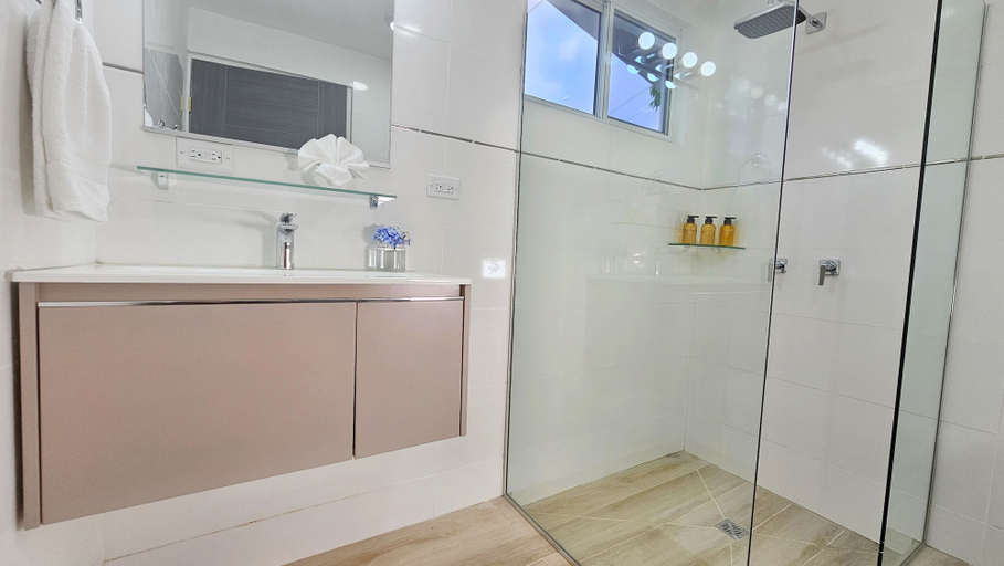 Bathroom 3, El Cielo by Villa Alejandro, Boquete