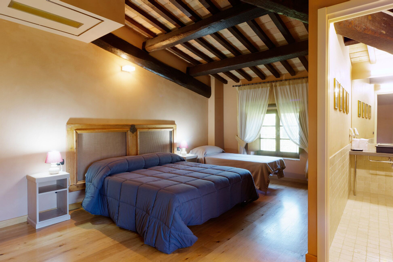 Bedroom 18