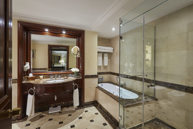 Bathroom 5, JW Marriott Hotel Cairo, New Cairo City