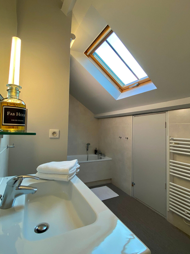 Bathroom 5, Fab House - Les maisons fabuleuses, Oise