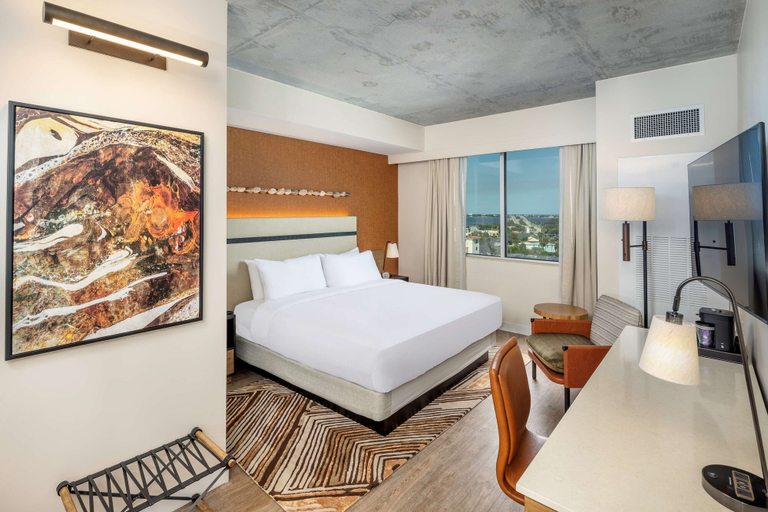Bedroom 3, Hotel Melby Downtown Melbourne, Tapestry Collection by Hilton, Brevard