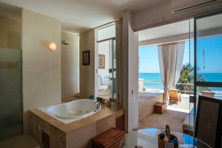 Bathroom 4, DCO Suites Lounge & Spa, Talara