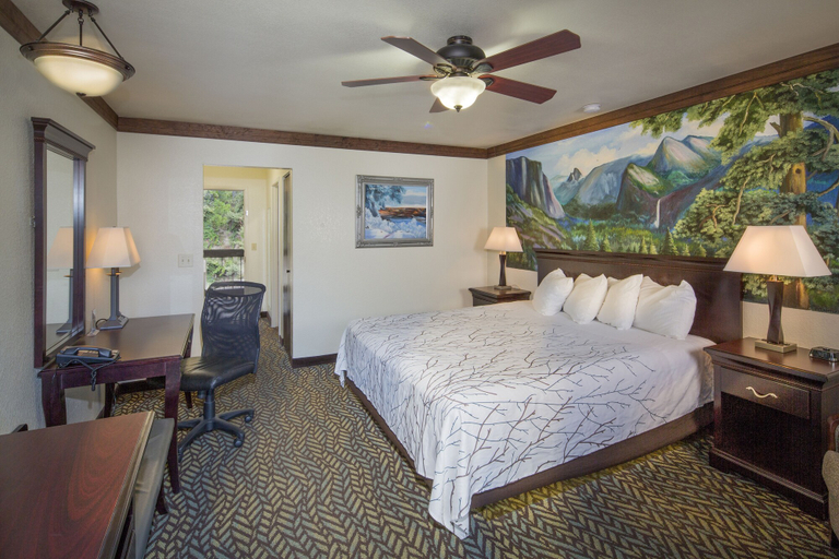 Bedroom 3, Best Western Plus Yosemite Gateway Inn, Madera