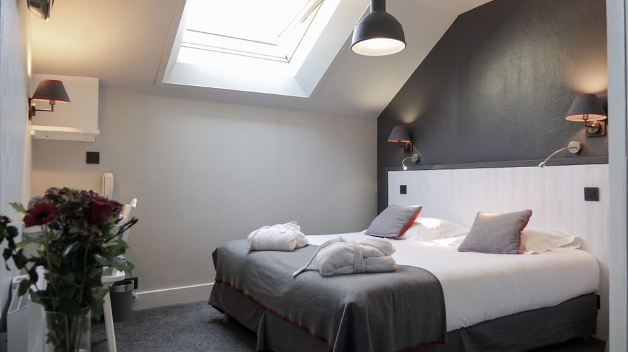 Bedroom 3, Hotel Le Faucigny, Haute-Savoie