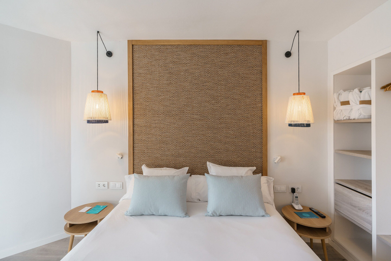 Bedroom 4, AluaSoul Mallorca Resort - Adults Only, Baleares