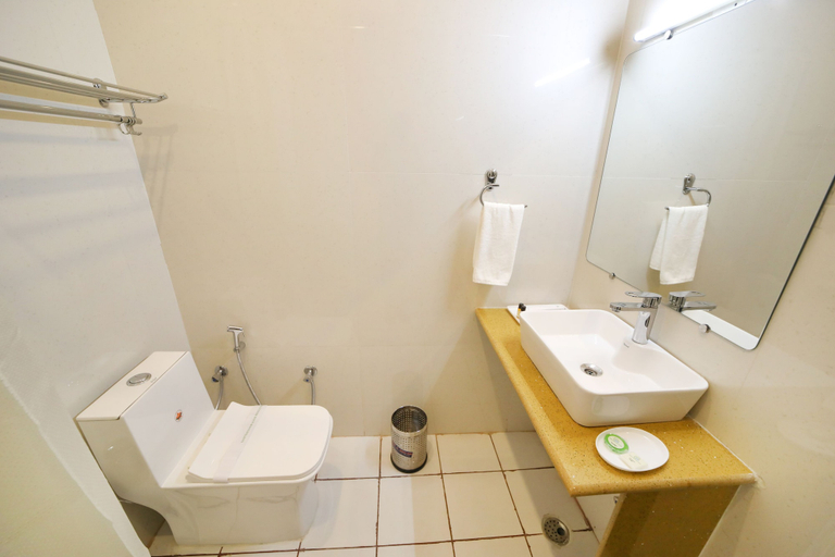 Bathroom 4, Aroma Ganga View, Garhwal