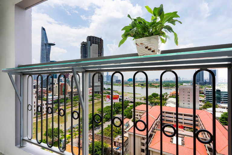 Others 5, Saigon Royal, the Oak wooden apt amazing view , District 4