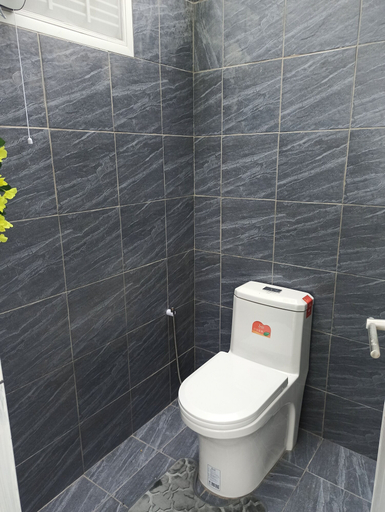 Bathroom 5, Everest Resort, Ko Samui
