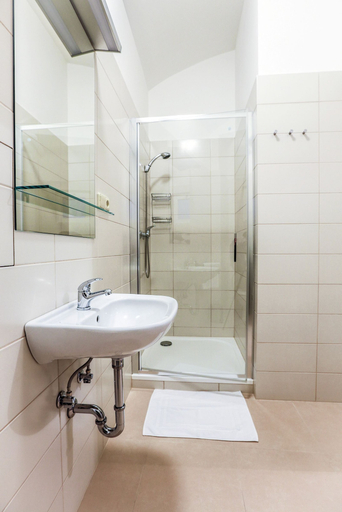Bathroom 4, Accommodation Smečky 14, Praha 1