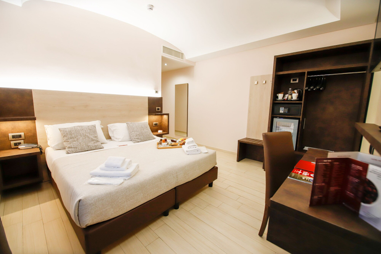 Bedroom 2, Hotel Diplomatic, Torino